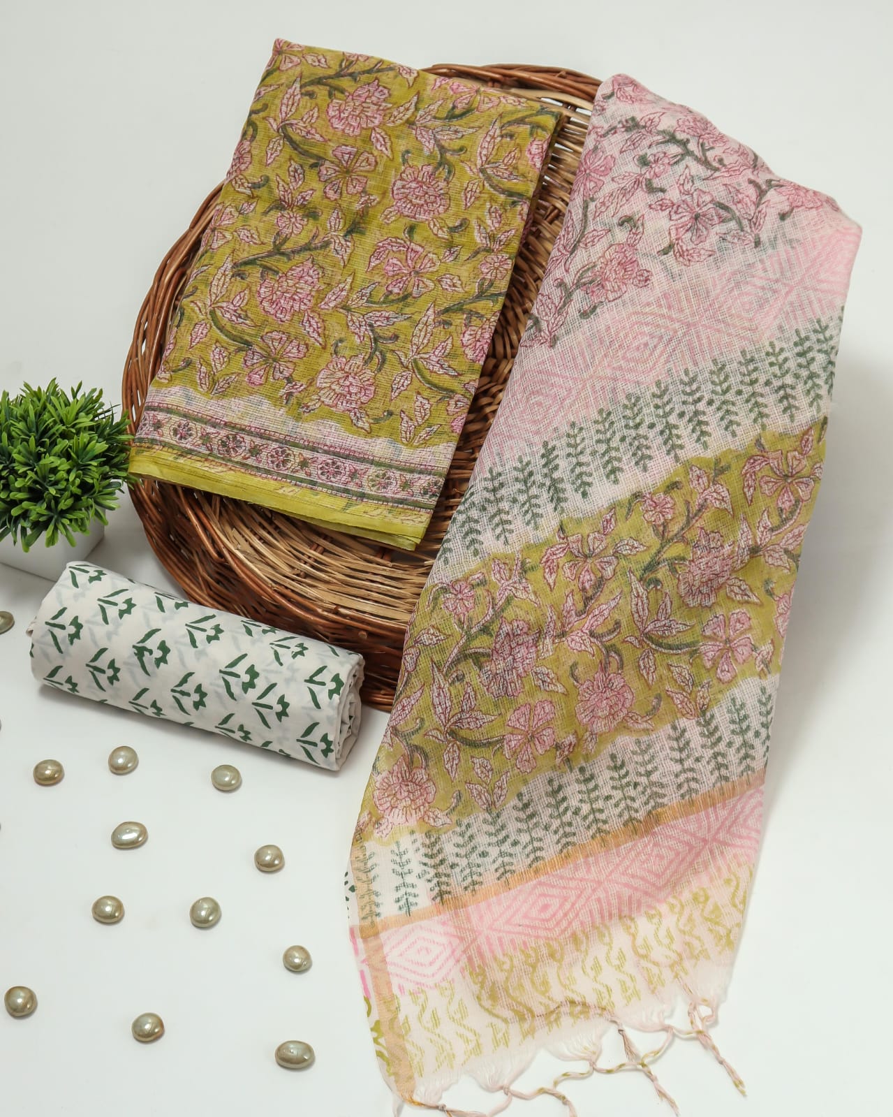 HAND BLOCK PRINTED KOTA DORIYA SUIT WITH KOTA DORIYA DUPPATA (FKS19)