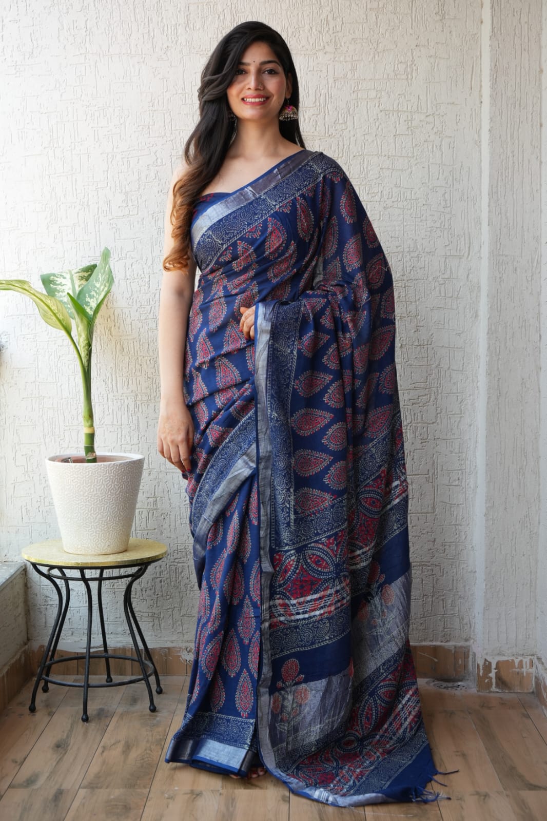 HAND BLOCK BLACK & WHITE PRINTED COTTON LINEN SAREE WITH BLOUSE (LCS87)