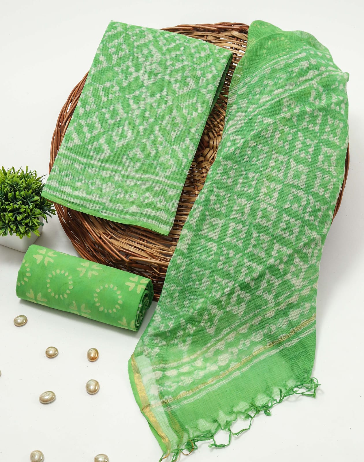 HAND BLOCK PRINTED KOTA DORIYA SUIT WITH KOTA DORIYA DUPPATA (FKS72)