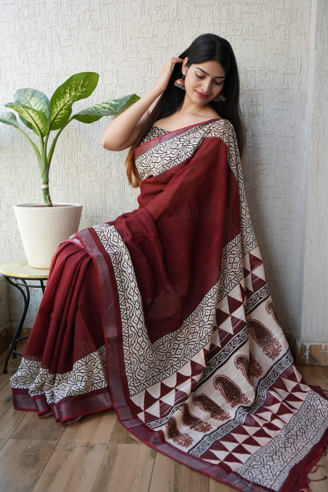 HAND BLOCK BLACK & WHITE PRINTED COTTON LINEN SAREE WITH BLOUSE (LCS122)