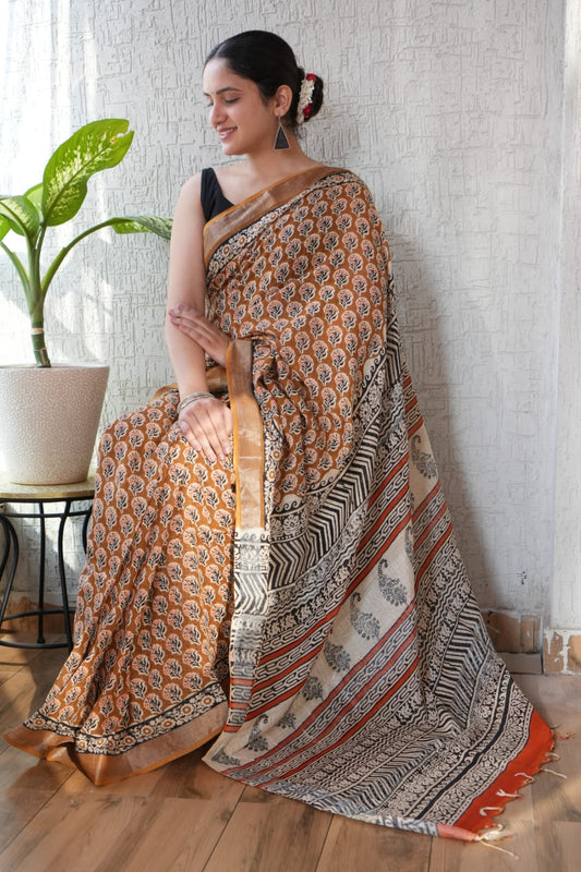 HAND BLOCK BLACK & WHITE PRINTED COTTON LINEN SAREE WITH BLOUSE (LCS140)