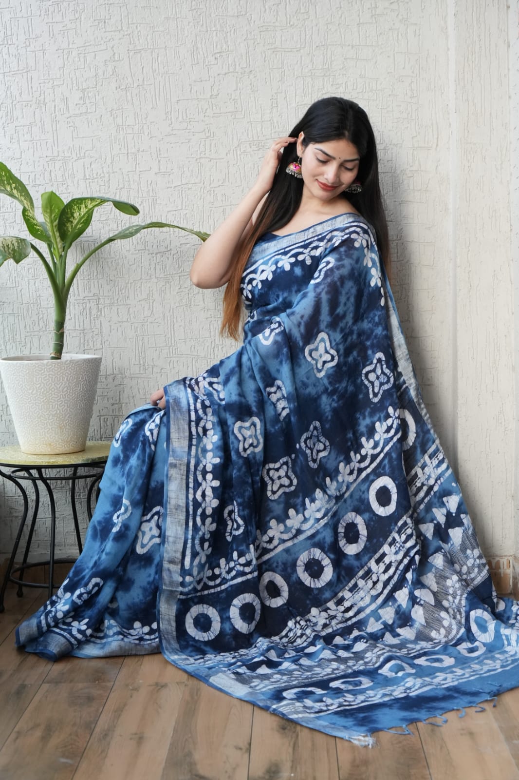 HAND BLOCK BLACK & WHITE PRINTED COTTON LINEN SAREE WITH BLOUSE (LCS144)