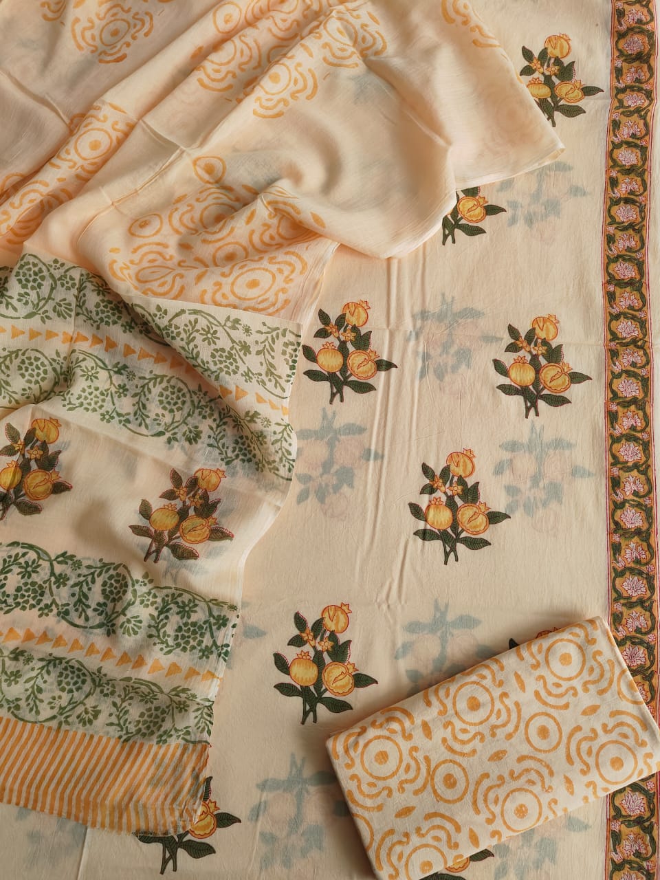 HAND BLOCK PRINTED COTTON 3-PIS SUIT WITH MULMUL DUPPATA (CMS85)