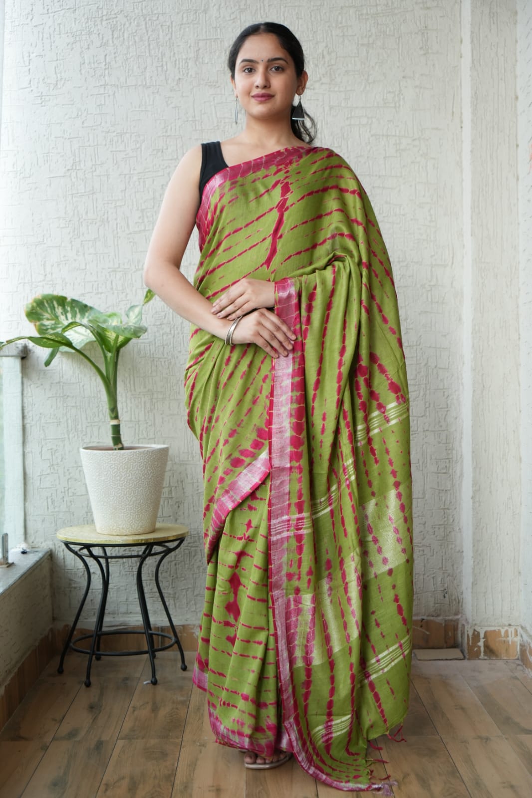 HAND BLOCK BLACK & WHITE PRINTED COTTON LINEN SAREE WITH BLOUSE (LCS153)