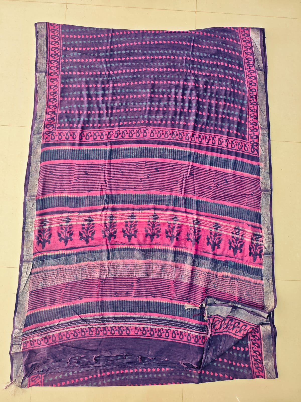 HAND BLOCK BLACK & WHITE PRINTED COTTON LINEN SAREE WITH BLOUSE (LCS201)