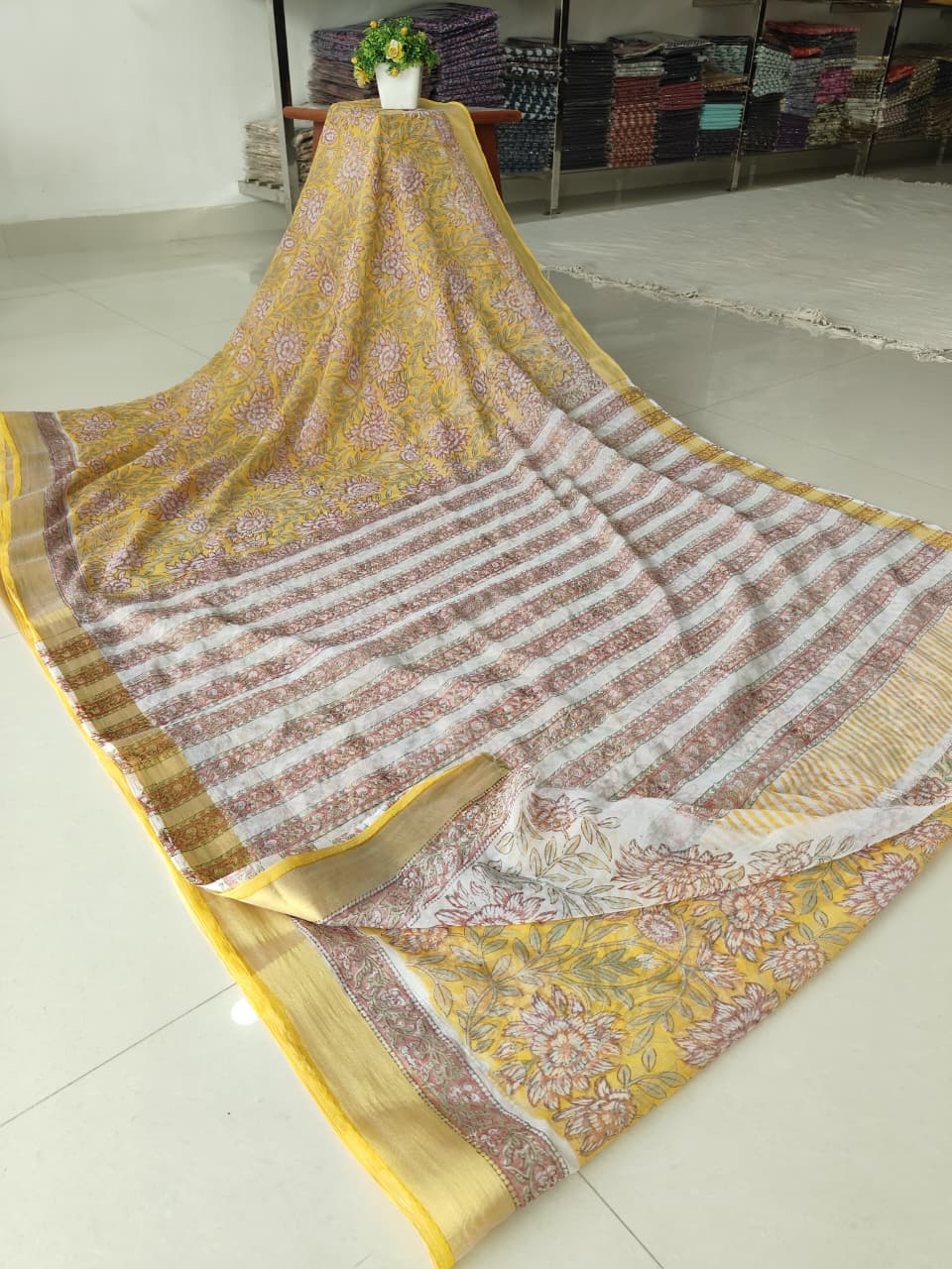 Hand Brush Painted Chiffon Saree with Blouse ( CIA87)
