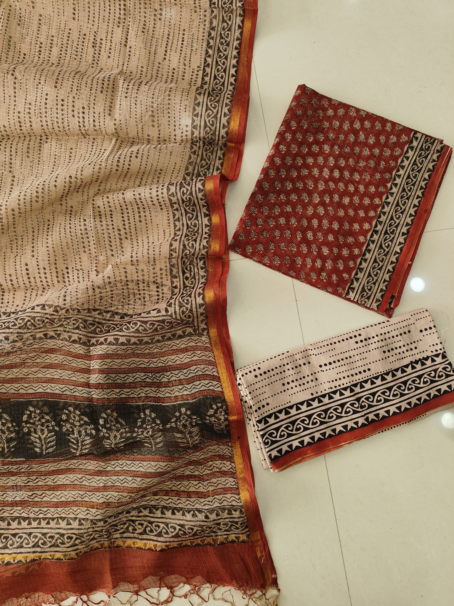 HAND BLOCK PRINTED KOTA DORIYA SUIT WITH KOTA DORIYA DUPPATA (FKS162)