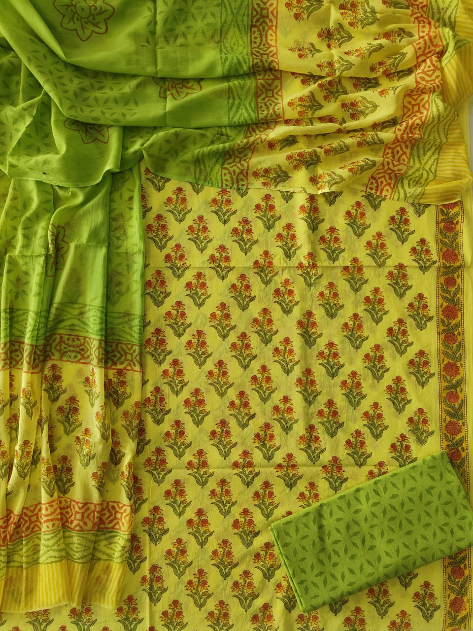 HAND BLOCK PRINTED COTTON 3-PIS SUIT WITH MULMUL DUPPATA (CMS190)