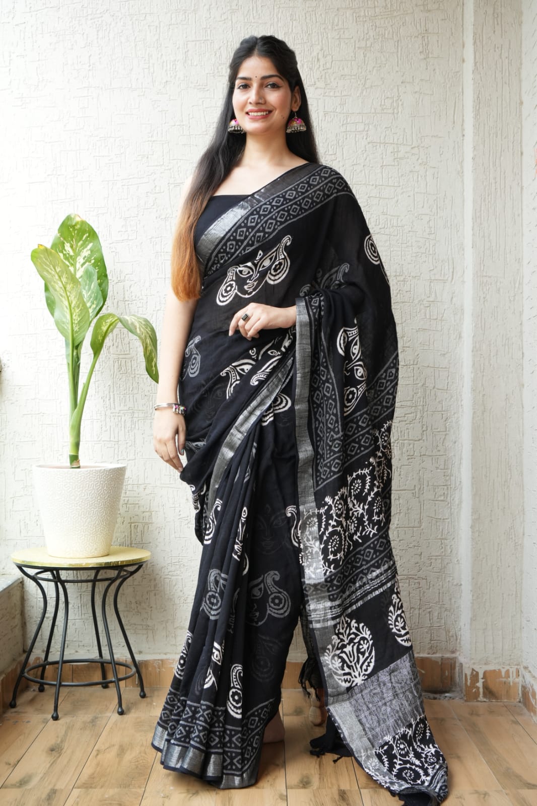 HAND BLOCK BLACK & WHITE PRINTED COTTON LINEN SAREE WITH BLOUSE  (LCS74)