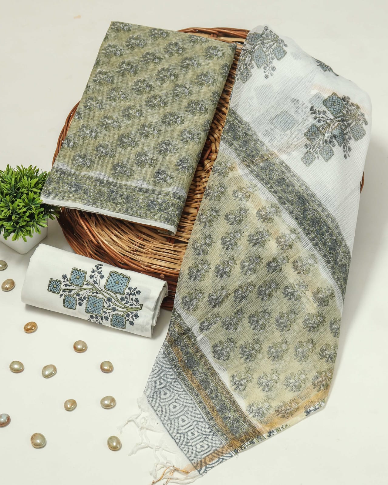 HAND BLOCK PRINTED KOTA DORIYA SUIT WITH KOTA DORIYA DUPPATA (FKS75)