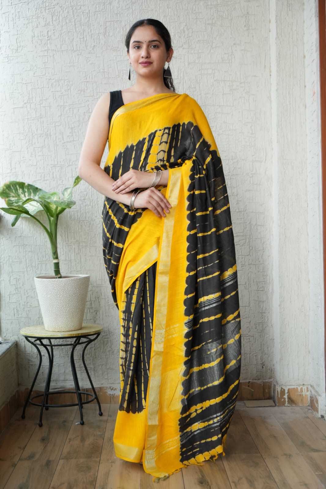 HAND BLOCK BLACK & WHITE PRINTED COTTON LINEN SAREE WITH BLOUSE  (LCS154)