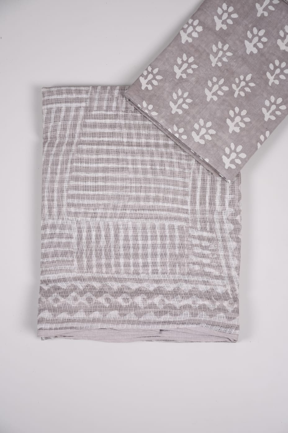 HAND BLOCK BAGRU PRINTED KOTA DORIYA SAREE WITH MULMUL BLOUSE (KDS90)