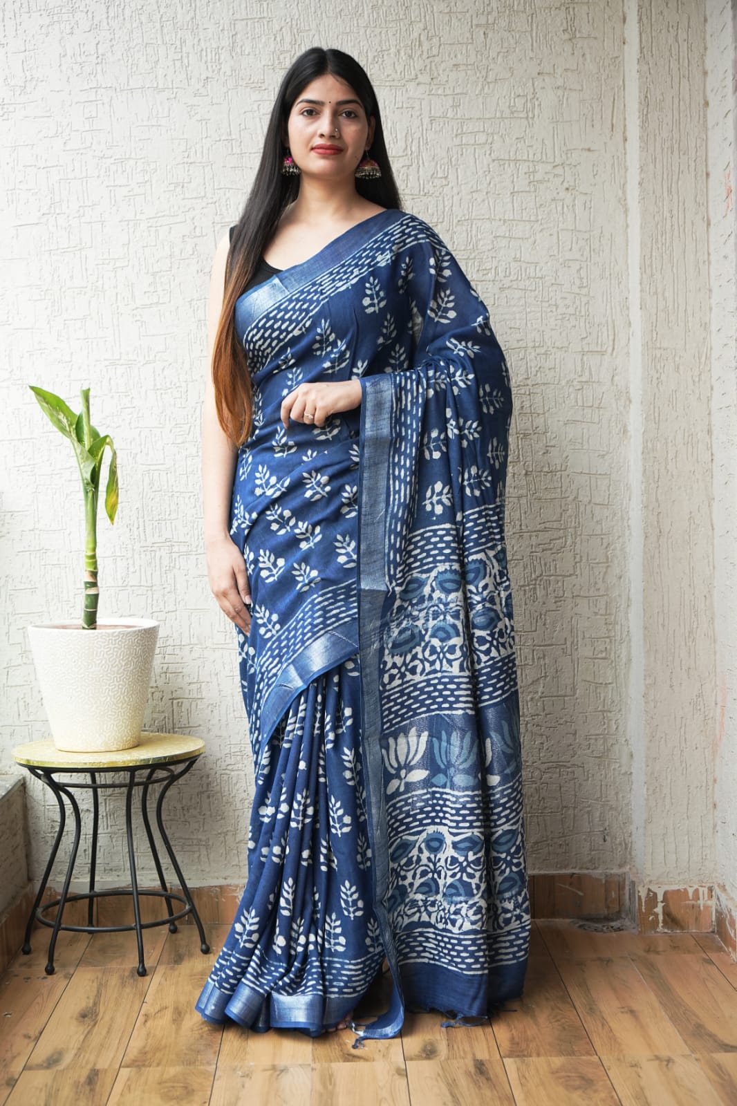 HAND BLOCK BLACK & WHITE PRINTED COTTON LINEN SAREE WITH BLOUSE  (LCS167)