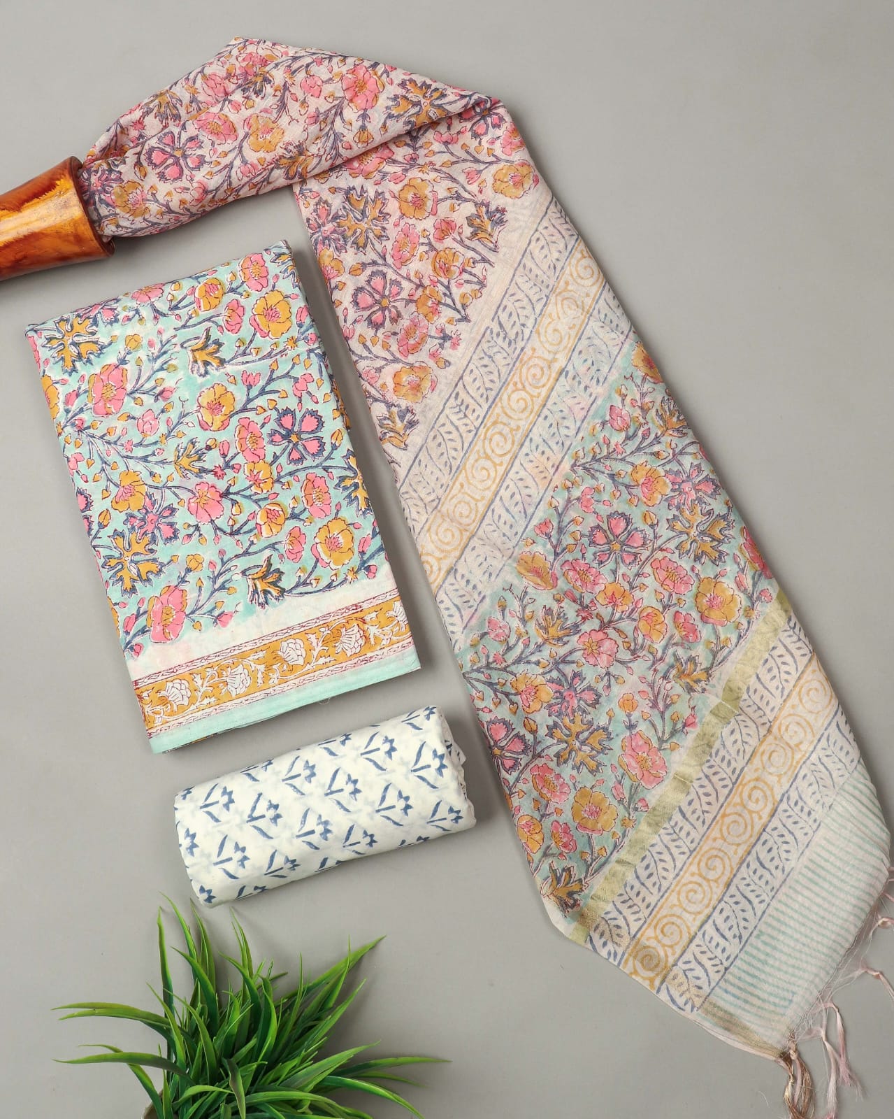 JAIPUR COTTON SUIT WITH CHANDERI DUPPATA (CSS84)