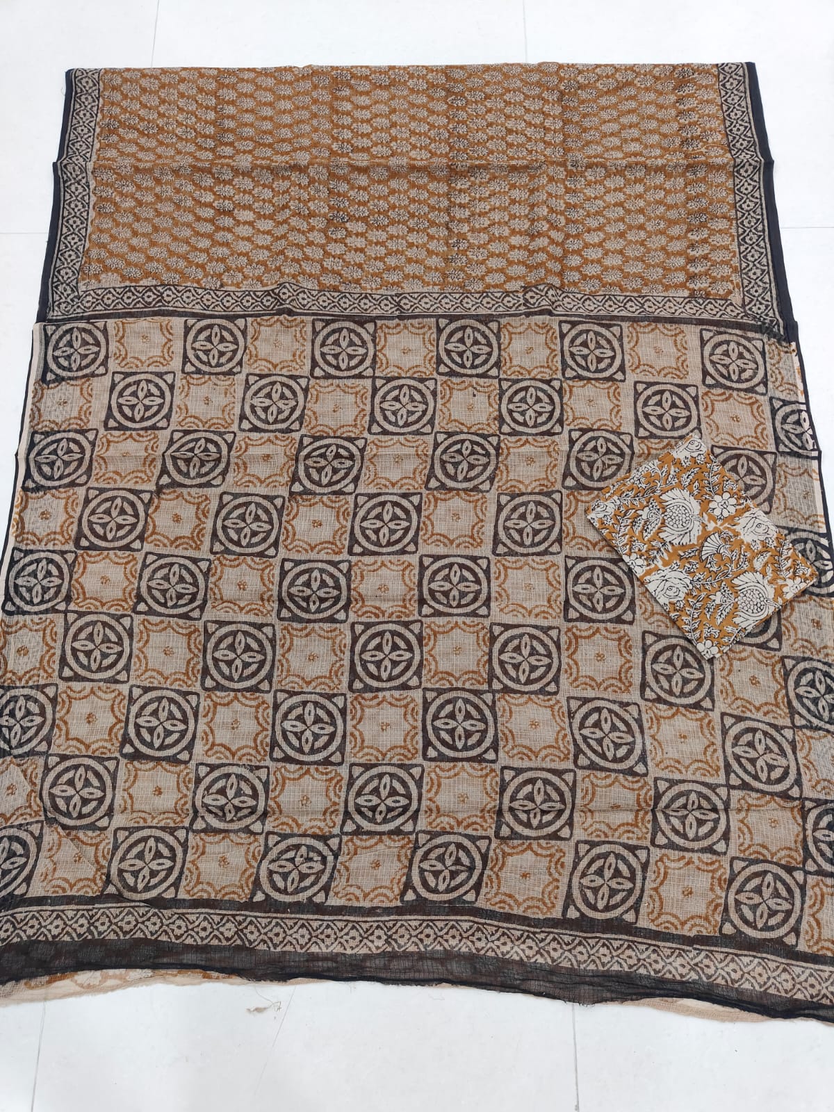 HAND BLOCK BAGRU PRINTED KOTA DORIYA SAREE WITH MULMUL BLOUSE (KDS108)