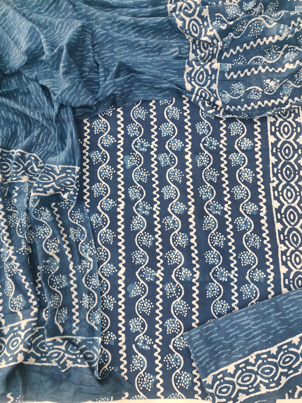 HAND BLOCK PRINTED COTTON 3-PIS SUIT WITH MULMUL DUPPATA (CMS115)