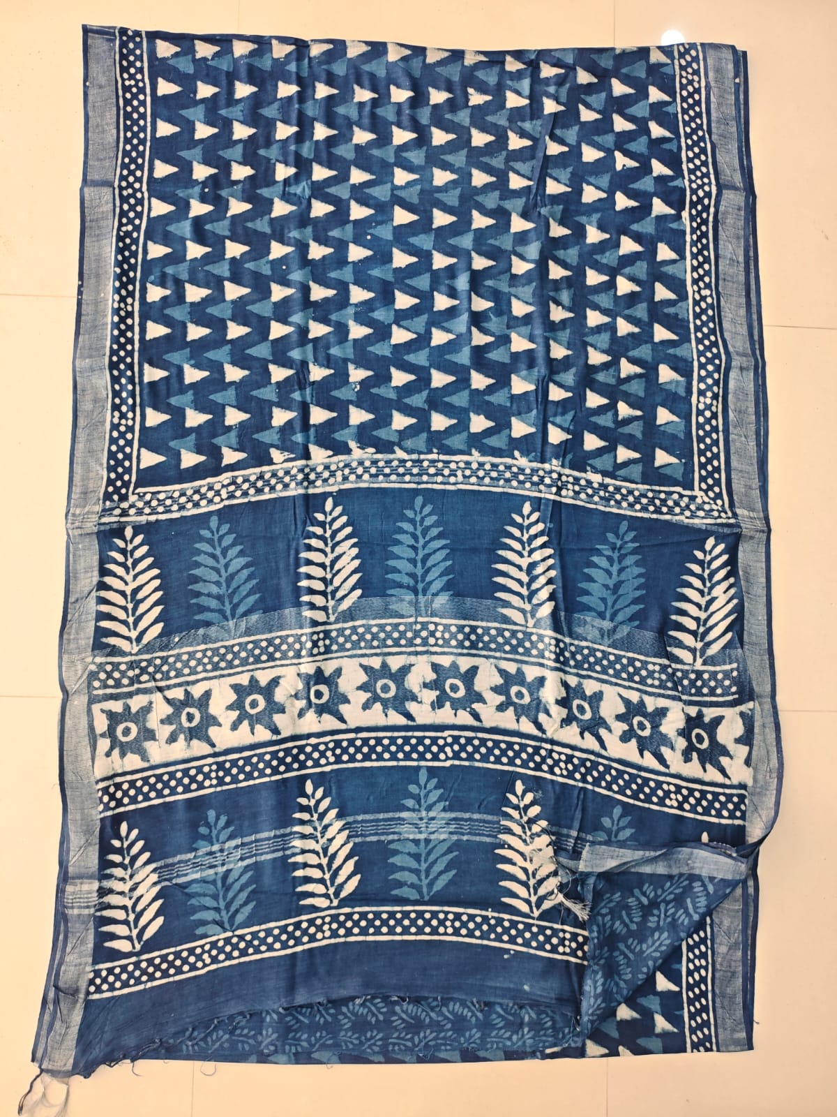 HAND BLOCK BLACK & WHITE PRINTED COTTON LINEN SAREE WITH BLOUSE  (LCS200)
