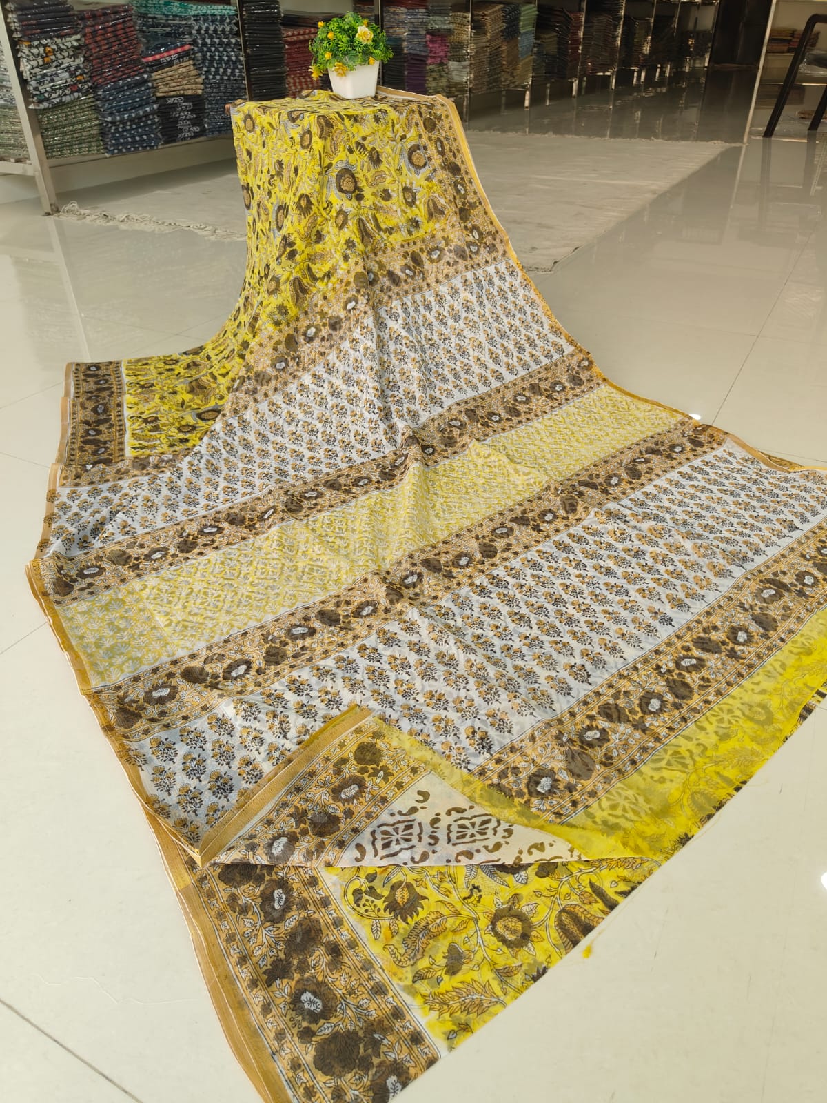 Hand Brush Painted Chiffon Saree with Blouse ( CIA69)