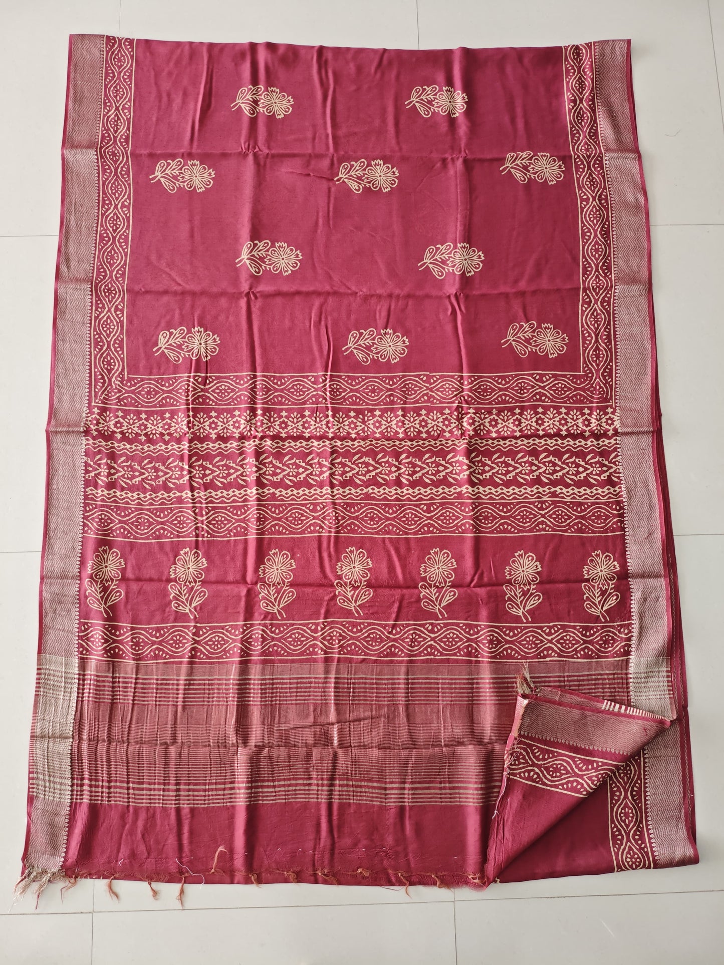 HAND BLOCK BAGRU PRINTED ART SILK CHANDERI SAREE WITH BLOUSE  (CIH52)