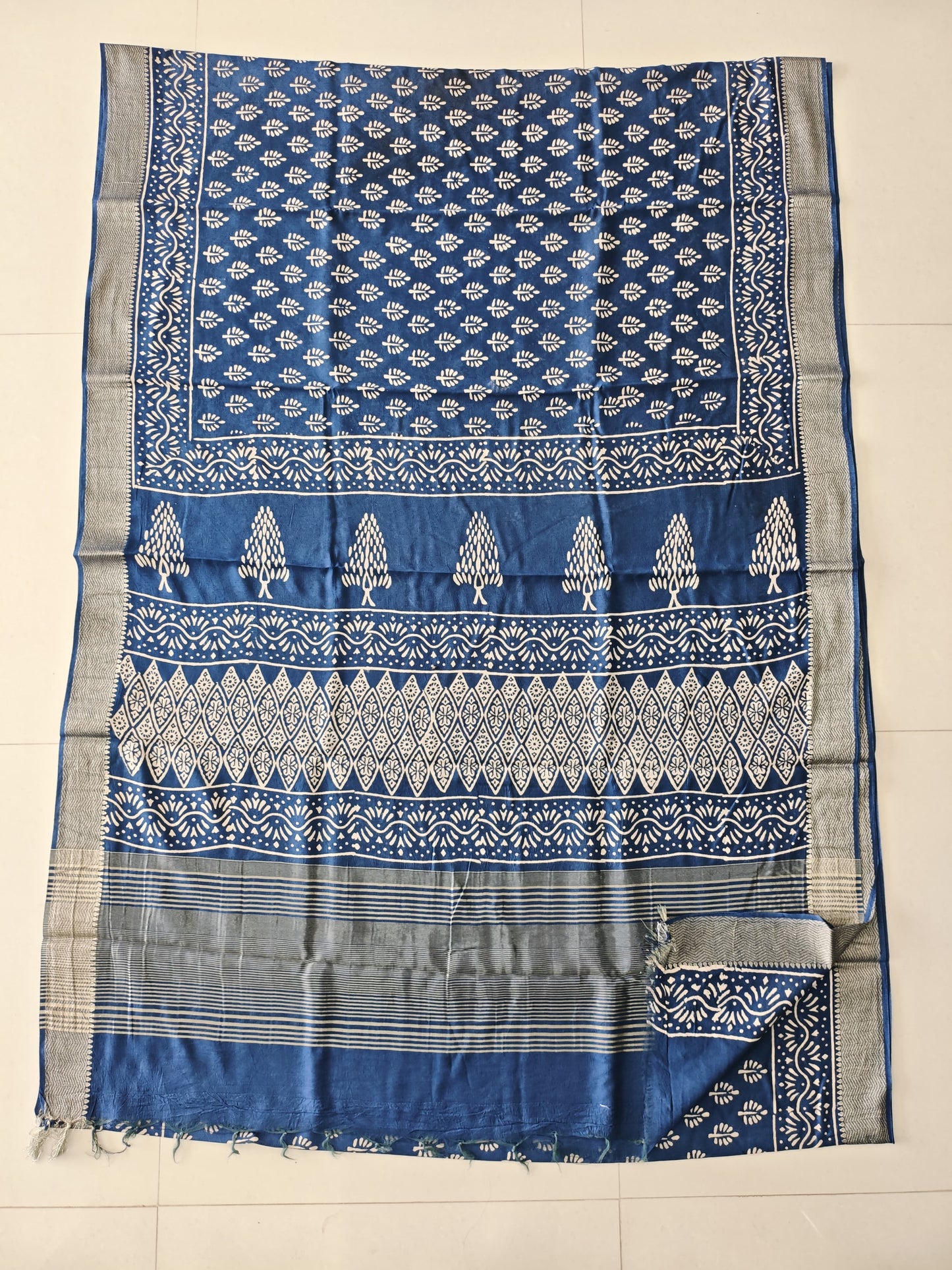 HAND BLOCK BAGRU PRINTED ART SILK CHANDERI SAREE WITH BLOUSE  (CIH53)
