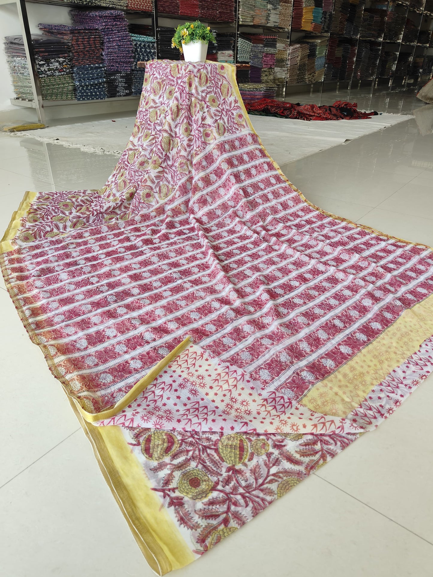Hand Brush Painted Chiffon Saree with Blouse ( CIA72)