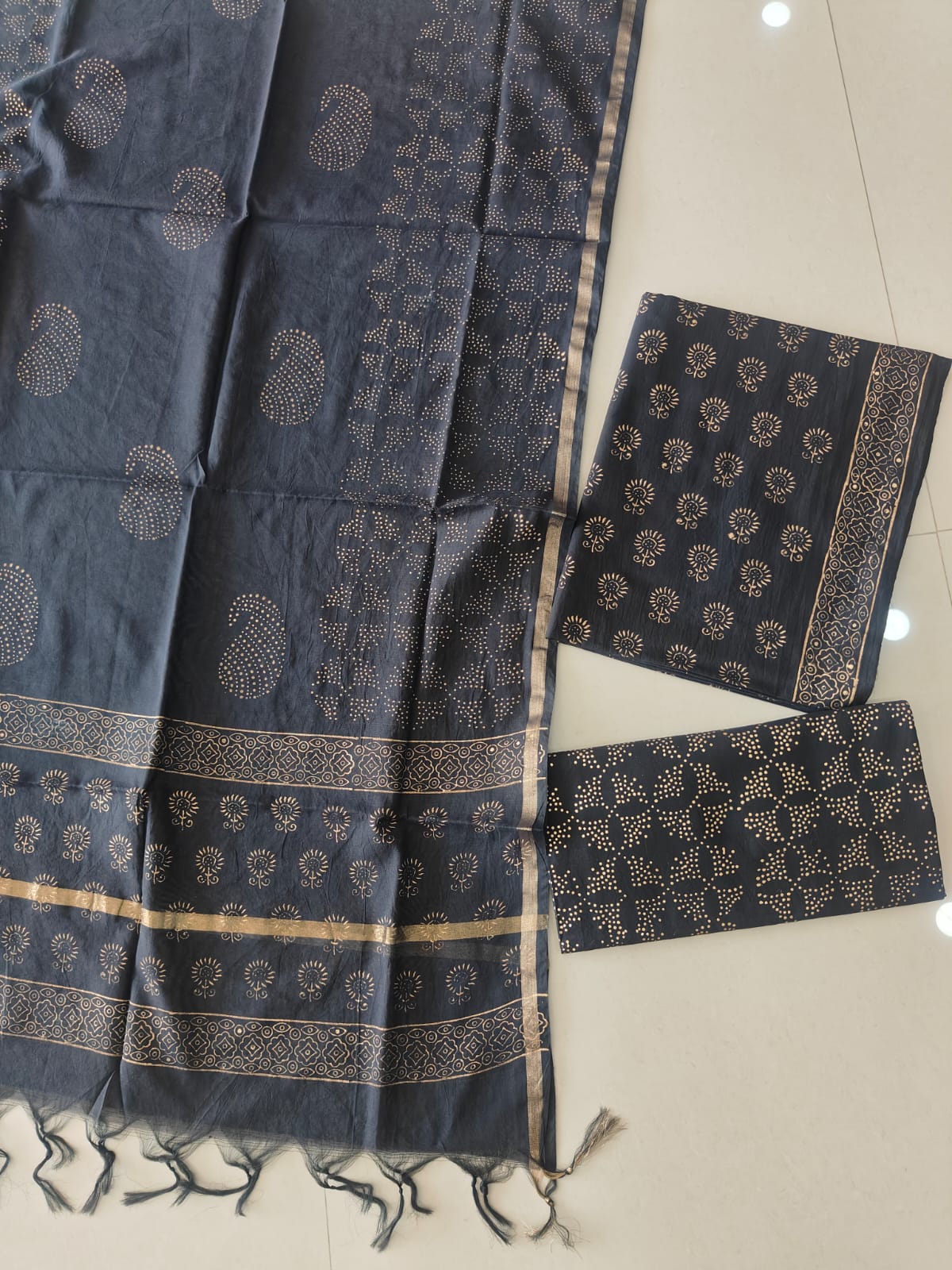 Cotton Suit With Chendari Dupatta
