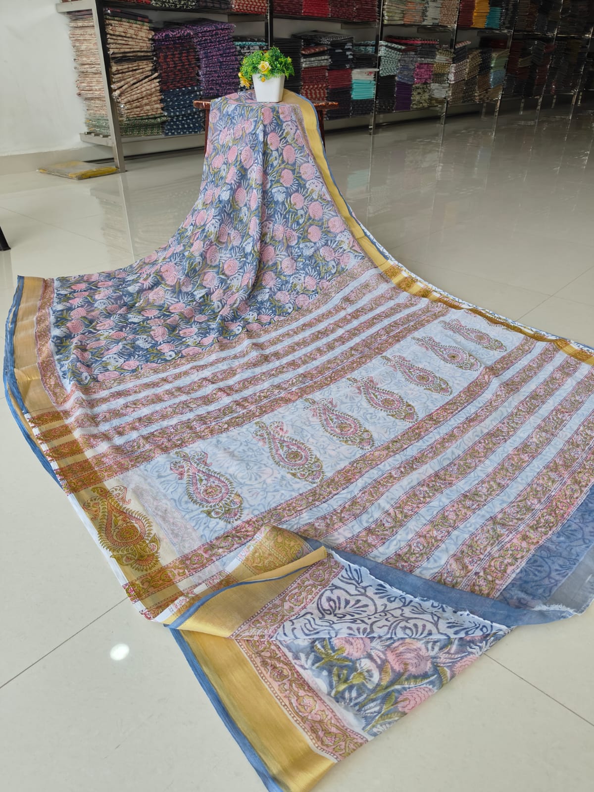 Hand Brush Painted Chiffon Saree with Blouse ( CIA76)