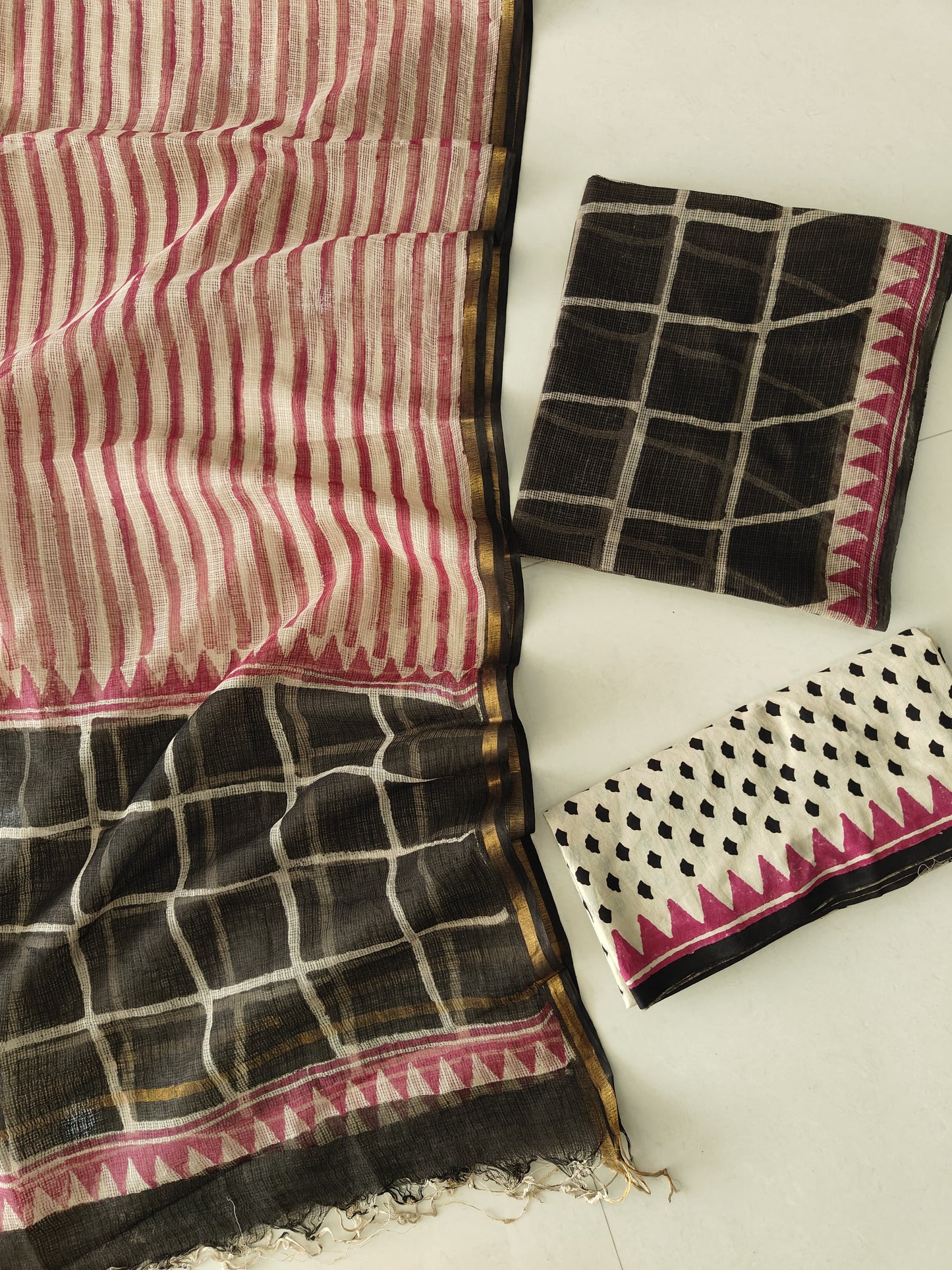 HAND BLOCK PRINTED KOTA DORIYA SUIT WITH KOTA DORIYA DUPPATA (FKS127)
