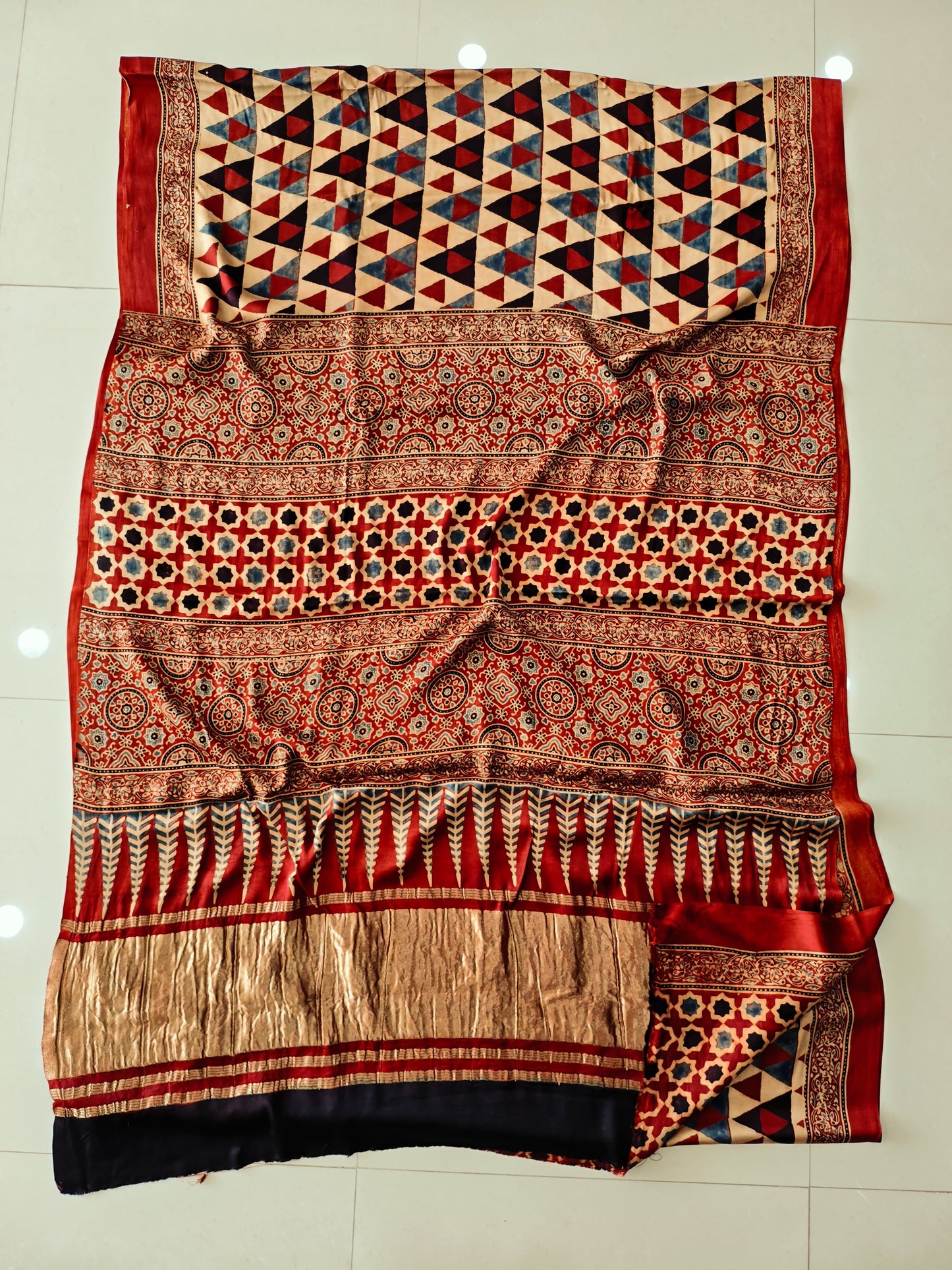 HAND BLOCK PRINTED  MODAL SILK LAGDI PATTA SAREE (CIG97)