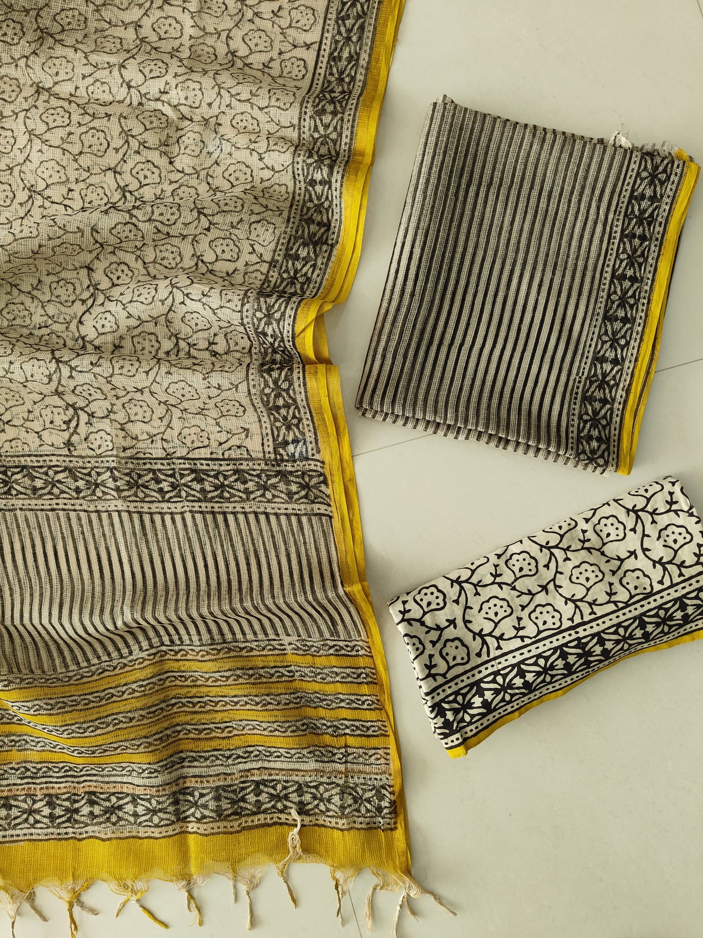 HAND BLOCK PRINTED KOTA DORIYA SUIT WITH KOTA DORIYA DUPPATA (FKS140)