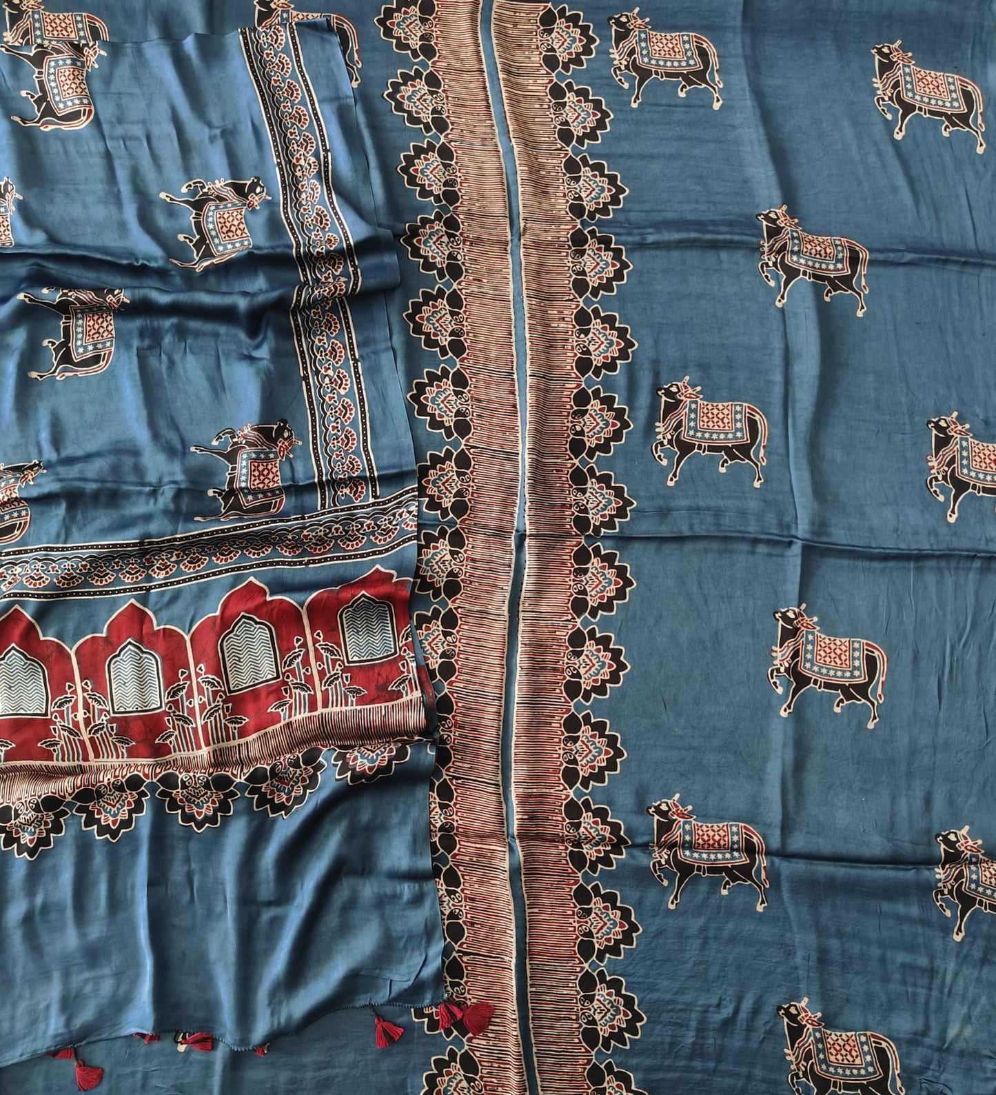 )Vanaspati Ajrakh Hand Block Printed Suits Modal Silk Fabric (CIT111)