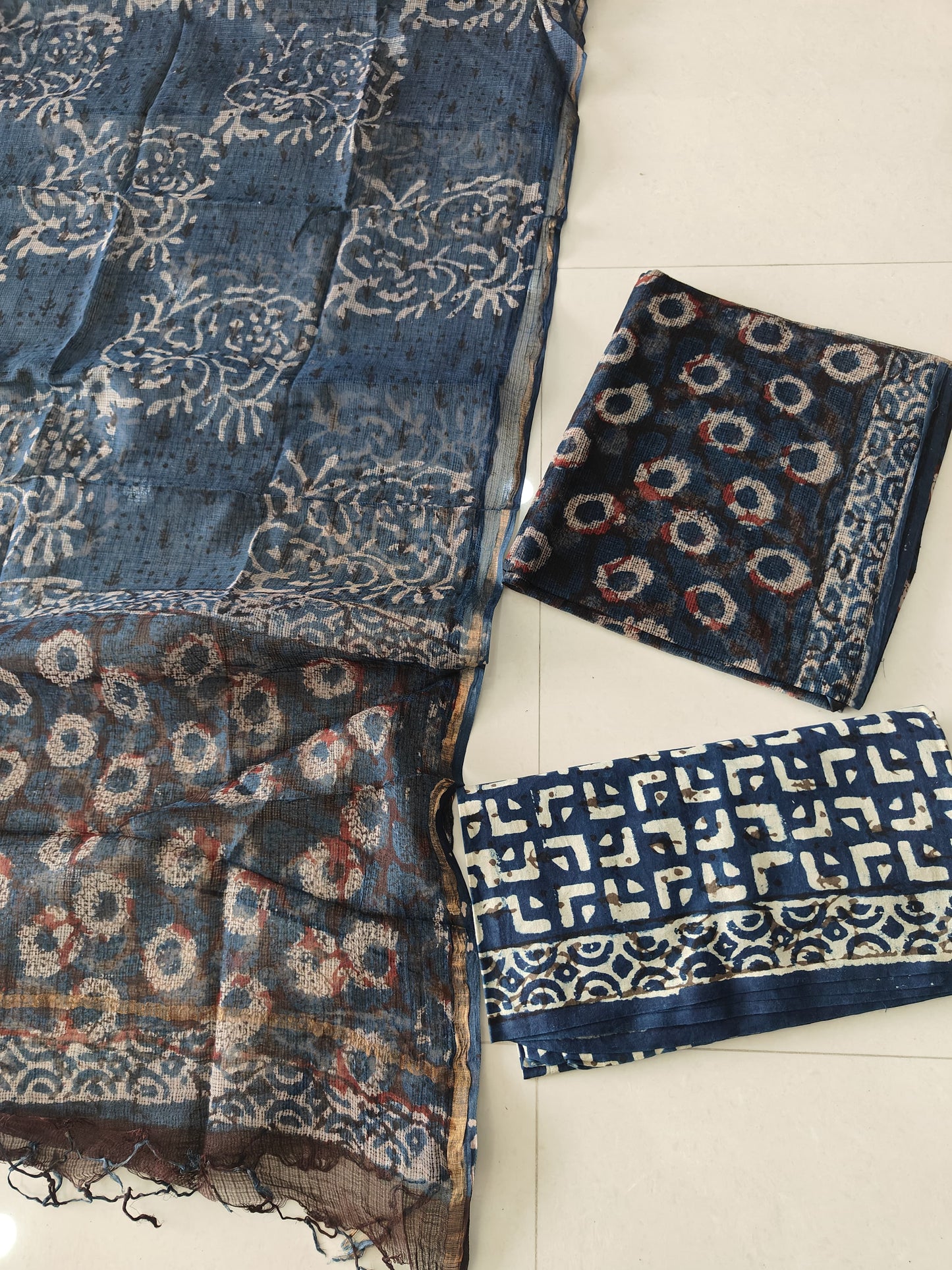 HAND BLOCK PRINTED KOTA DORIYA SUIT WITH KOTA DORIYA DUPPATA (FKS171)