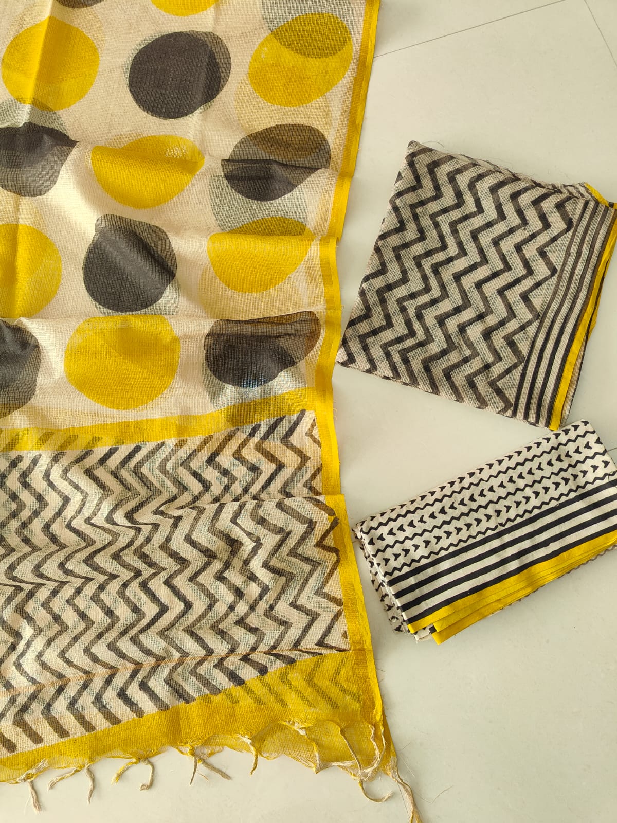 HAND BLOCK PRINTED KOTA DORIYA SUIT WITH KOTA DORIYA DUPPATA (FKS177)