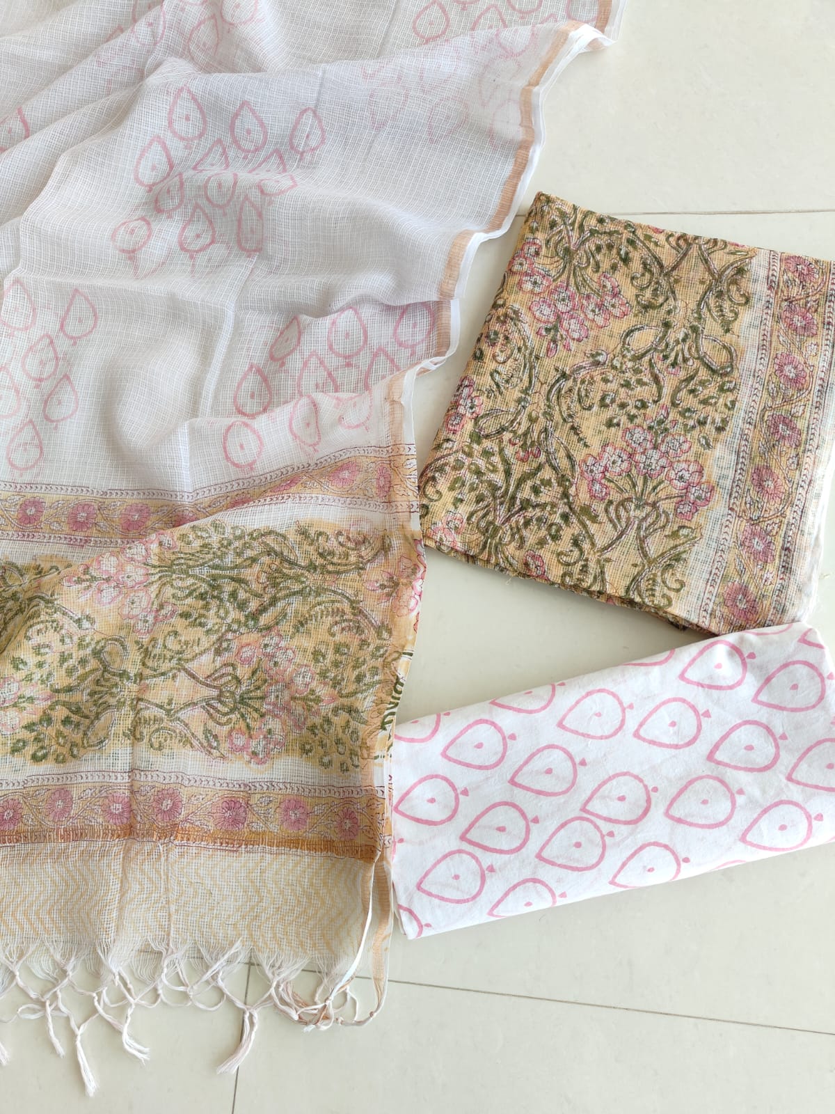 HAND BLOCK PRINTED KOTA DORIYA SUIT WITH KOTA DORIYA DUPPATA (FKS183)