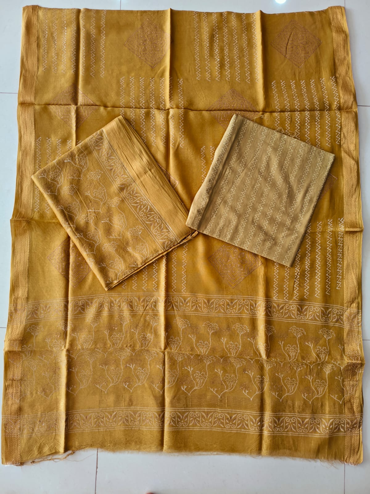 JAIPURI HAND BLOCK PRINTED MAHESHWARI SILK SUIT WITH SILK DUPPATA (MSD138)