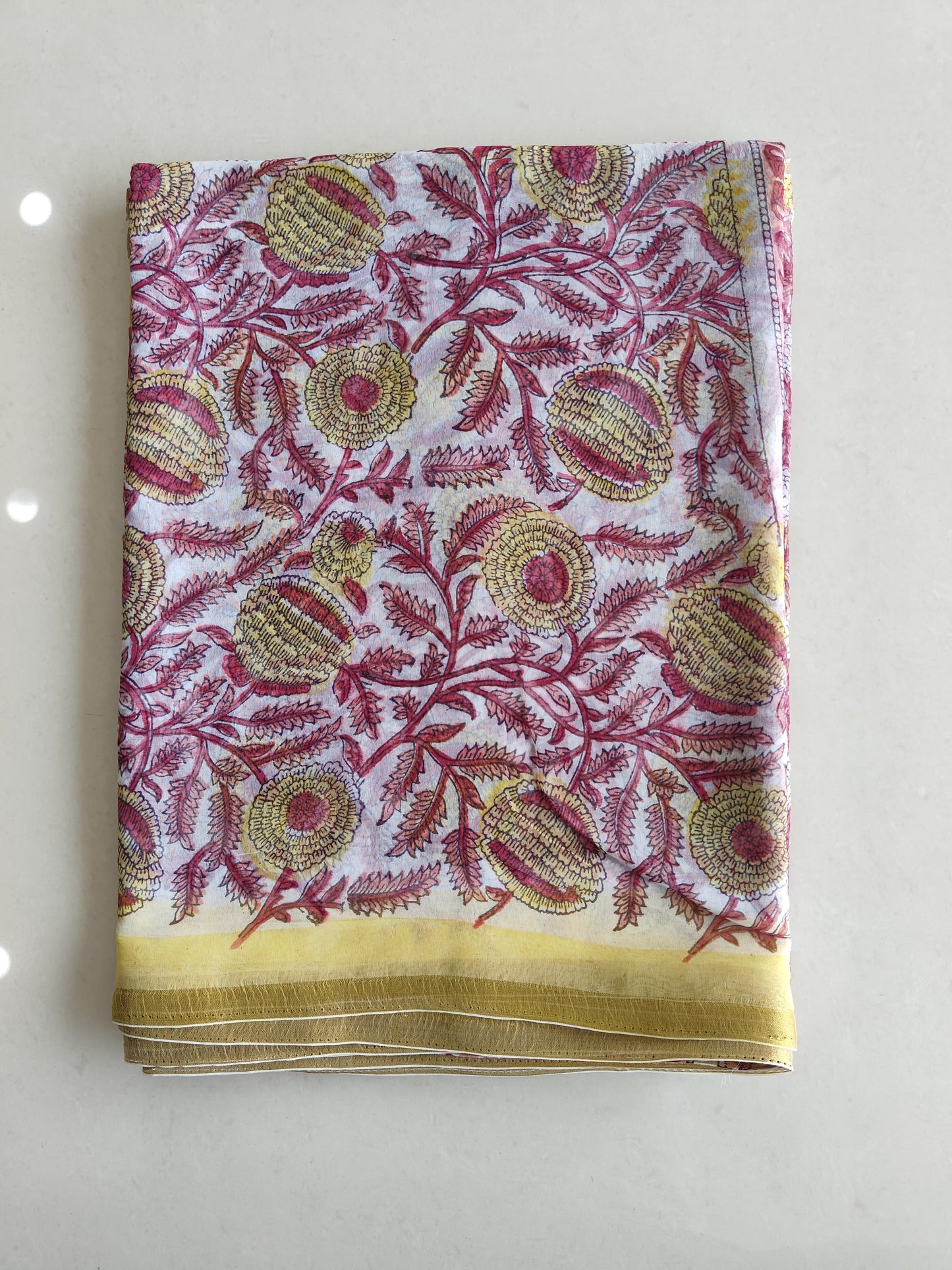 Hand Brush Painted Chiffon Saree with Blouse ( CIA72)